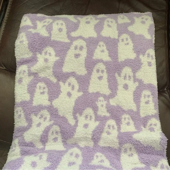 Happy Halloween Lavender Ghost Blanket 50” x 60” Extra Soft Feather Knit Throw